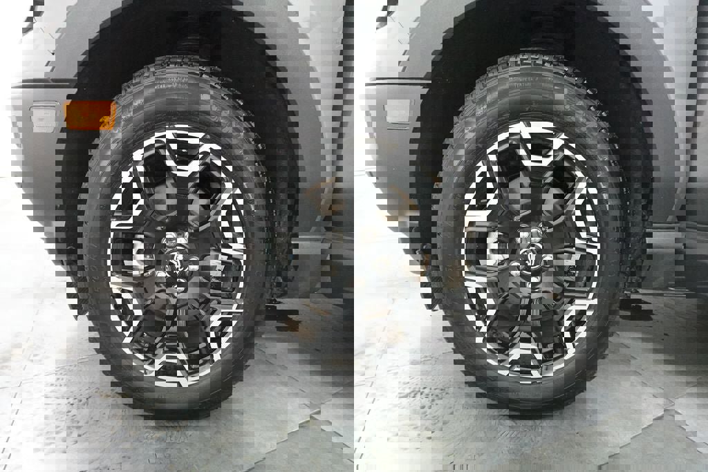 Certified 2025 Ford Bronco Sport Outer Banks w/ Outer Banks Tech Package+ AWD/4WD image 36