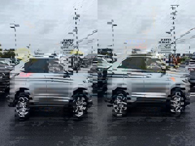 Certified 2023 Ford Edge SEL image 6
