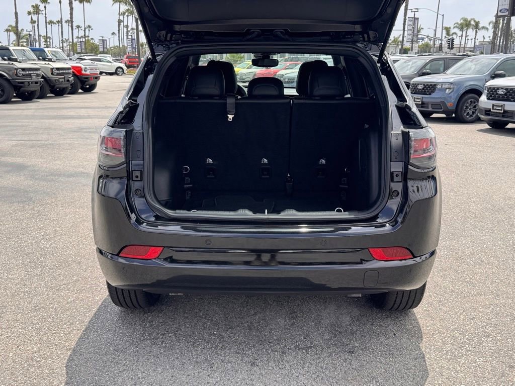 Used 2024 Jeep Compass Limited w/ High Altitude Package AWD/4WD image 13