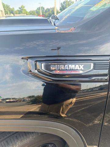 Used 2024 GMC Sierra 1500 Elevation w/ LPO, Elevation Black Package AWD/4WD image 5
