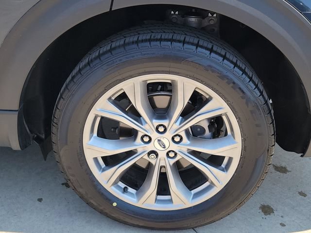 Certified 2023 Ford Explorer XLT w/ Equipment Group 202A AWD/4WD image 15