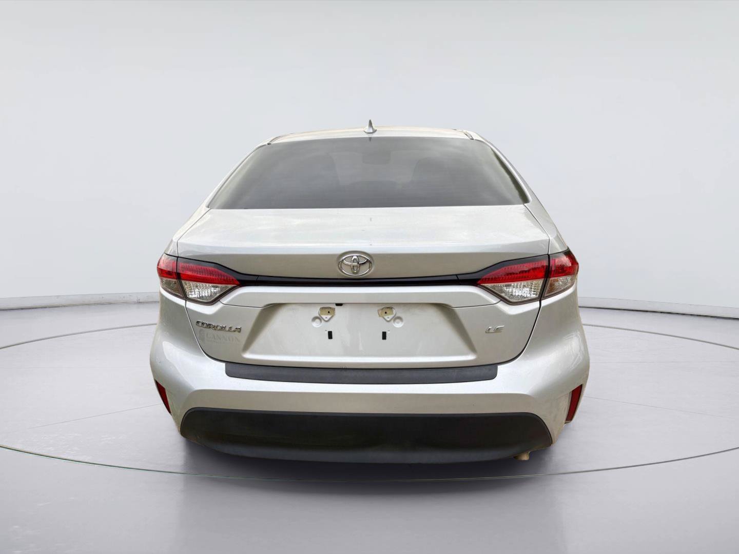 Used 2025 Toyota Corolla LE FWD image 5