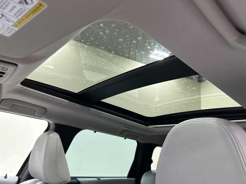 Used 2023 Mitsubishi Outlander 4WD Plug-In Hybrid image 25