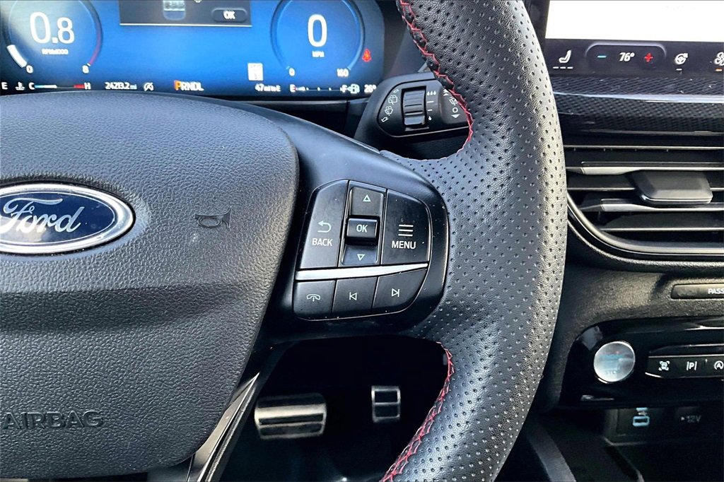 Certified 2023 Ford Escape ST-Line Elite w/ Premium Technology Package image 18