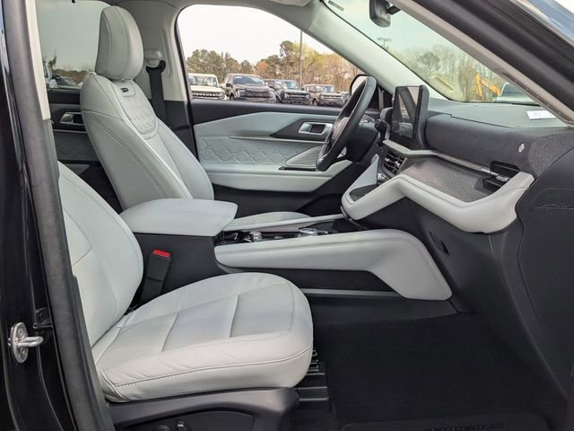 Certified 2025 Ford Explorer Platinum w/ Ultimate Package image 29