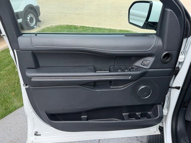 Certified 2024 Ford Expedition Max XLT image 10