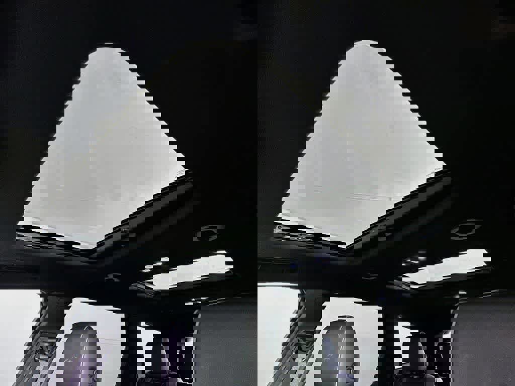 Used 2023 Buick Enclave Avenir w/ Avenir Technology Package AWD/4WD image 31