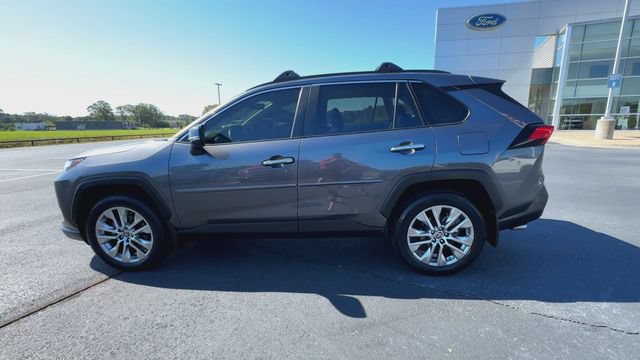 Used 2024 Toyota RAV4 Limited FWD image 5