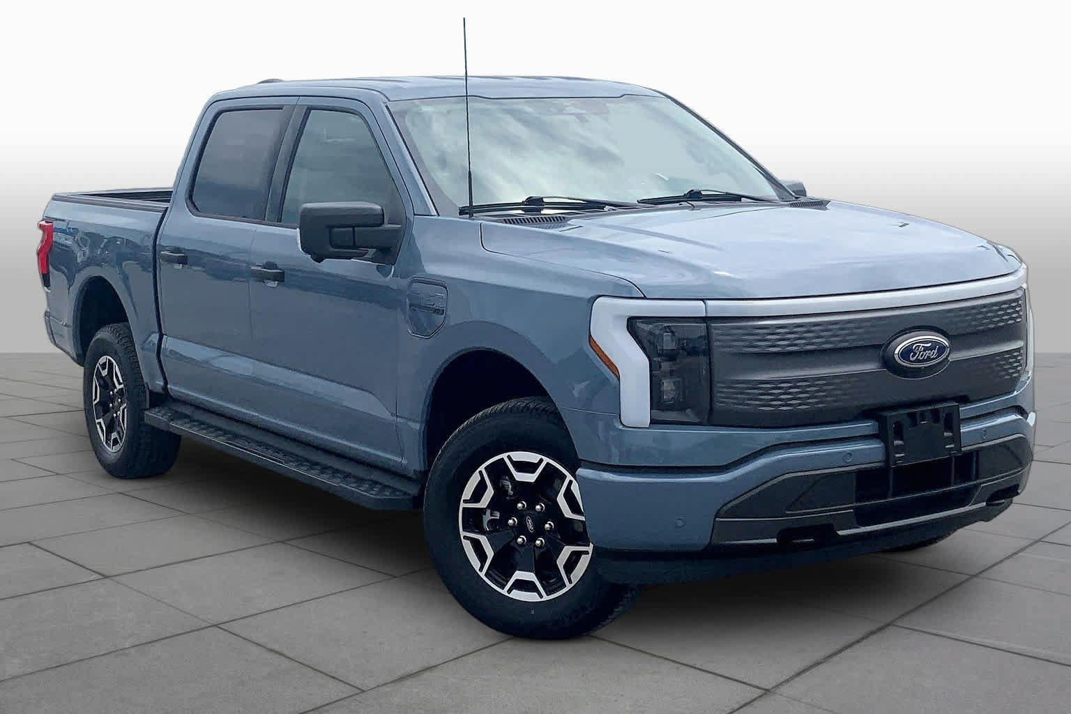 Certified 2023 Ford F150 Lightning XLT AWD/4WD video 2