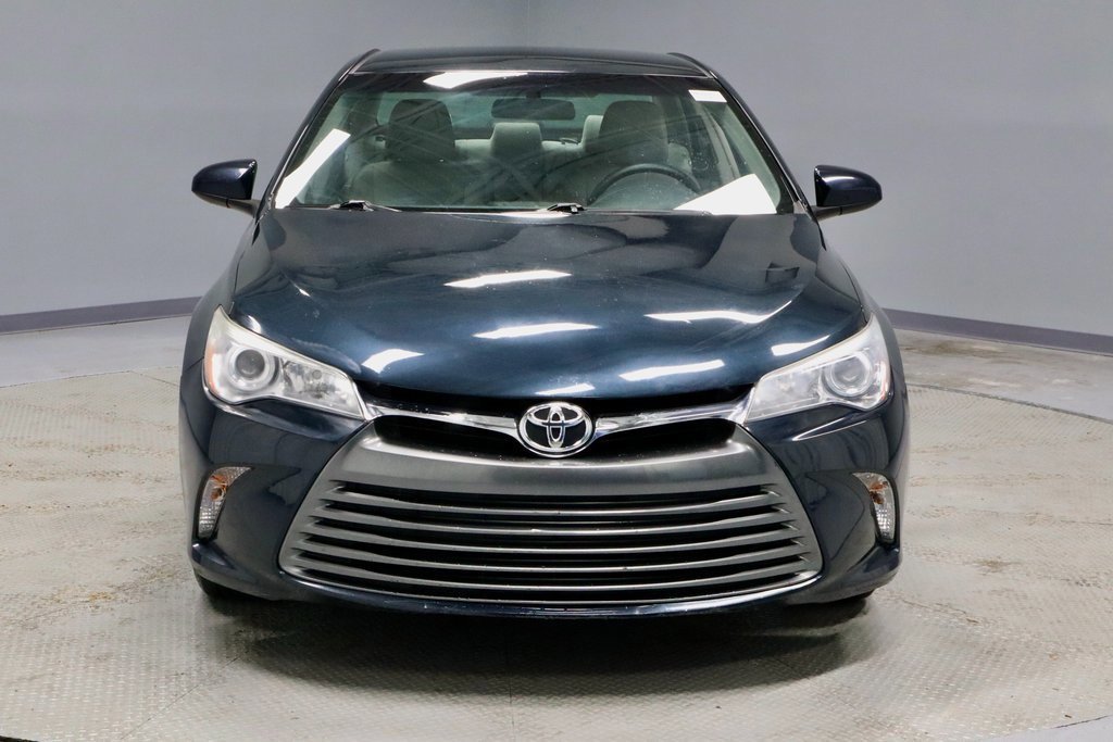 Used 2017 Toyota Camry LE image 8