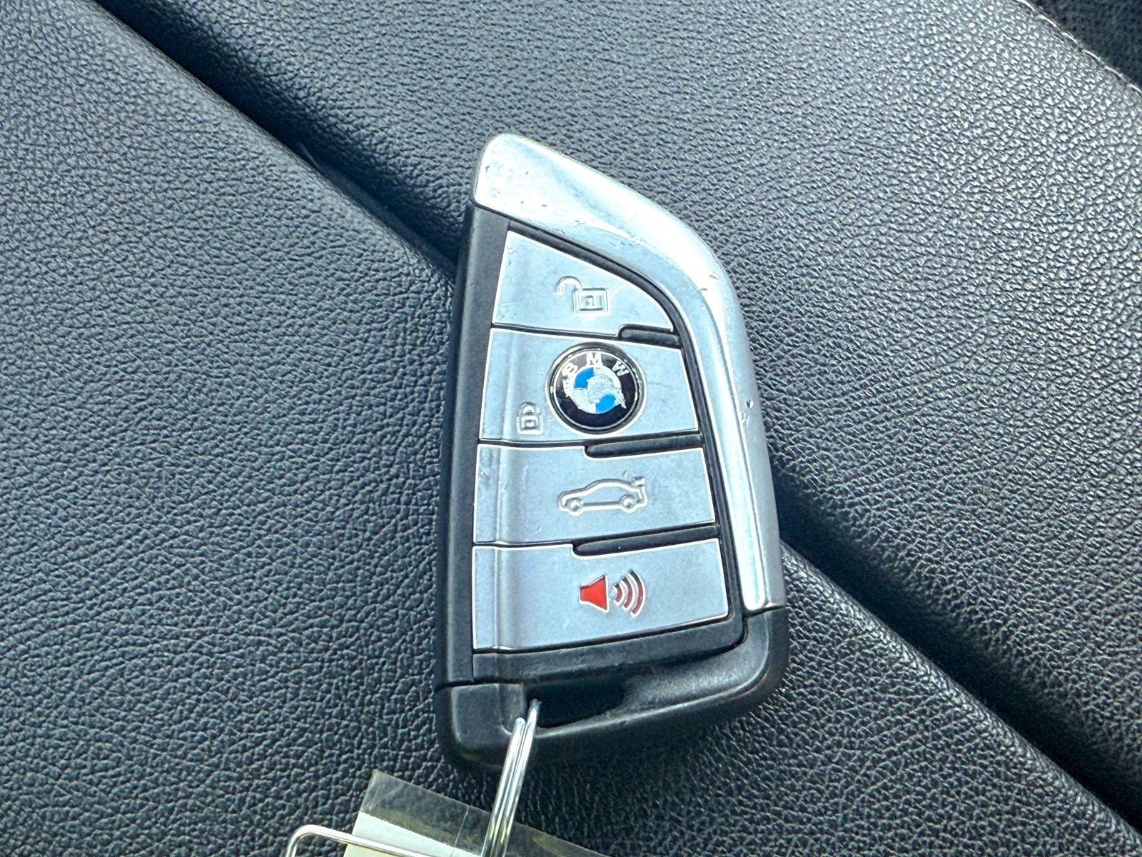 Used 2021 BMW 530i xDrive w/ M Sport Package AWD/4WD image 35