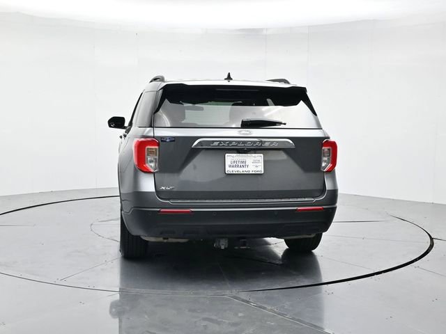 Certified 2024 Ford Explorer XLT image 8