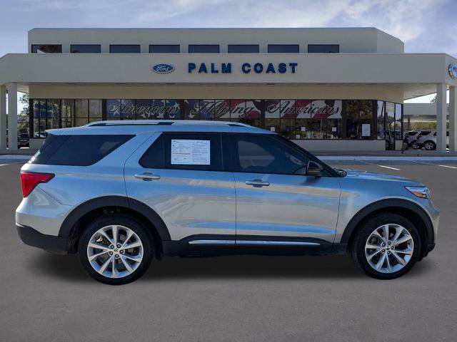 Certified 2024 Ford Explorer Platinum w/ Technology Package AWD/4WD image 3