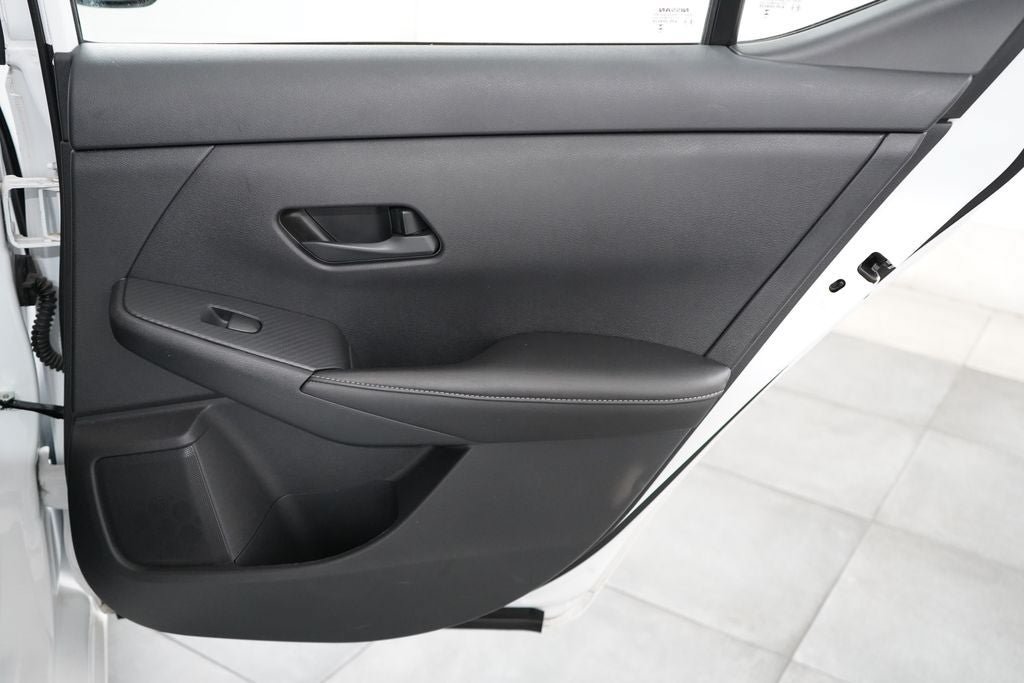 Used 2024 Nissan Sentra SV FWD image 23