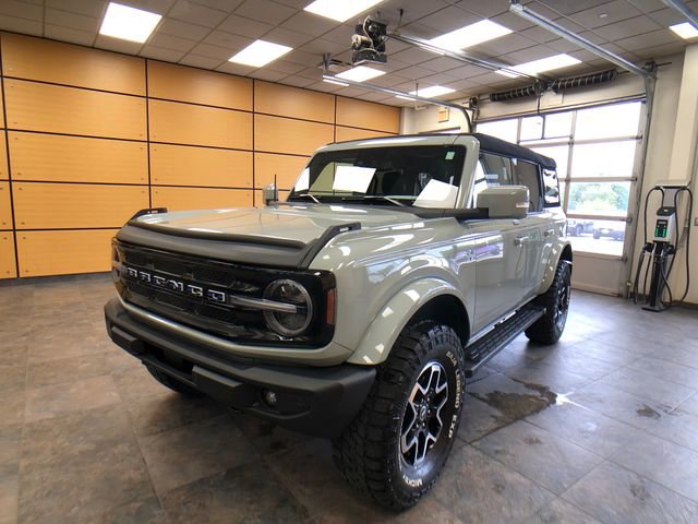 Certified 2023 Ford Bronco Outer Banks AWD/4WD image 3