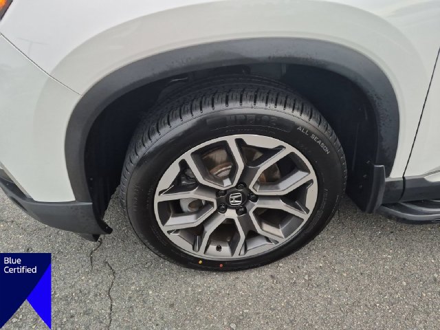 Used 2024 Honda Pilot Touring image 10