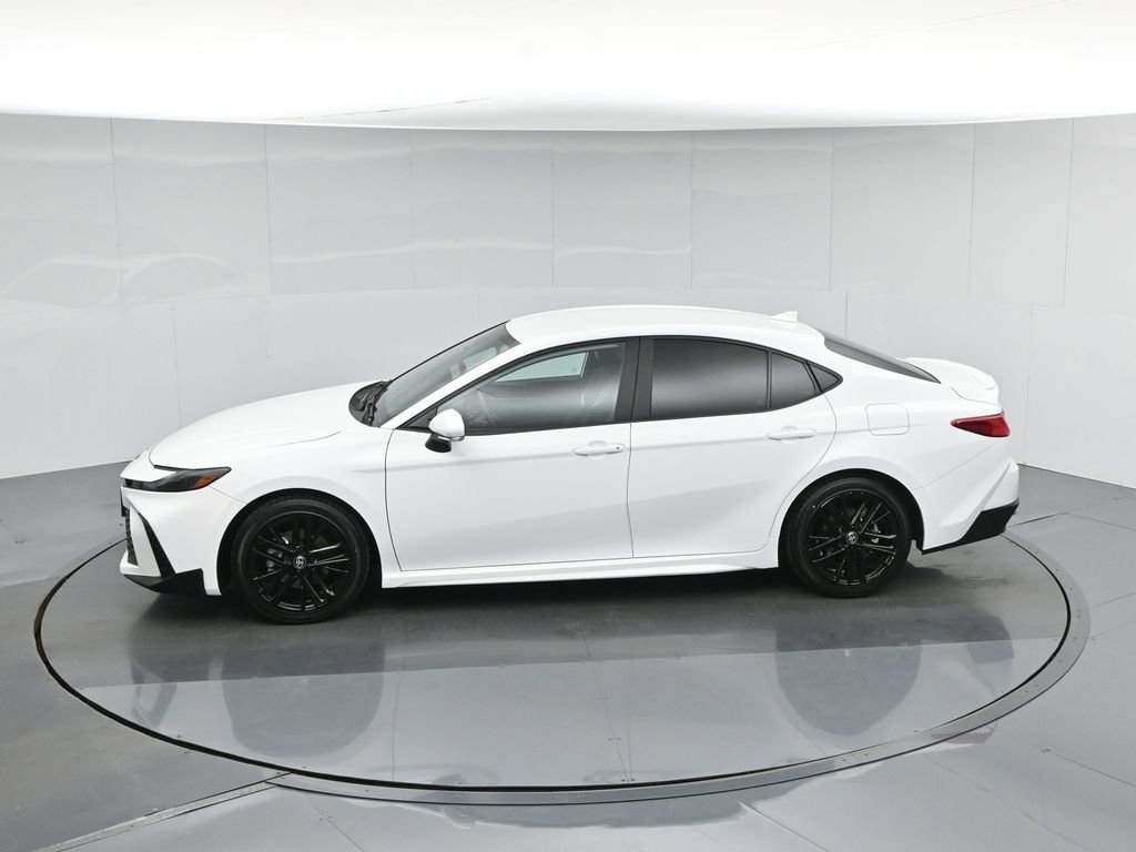 Used 2025 Toyota Camry SE FWD image 45