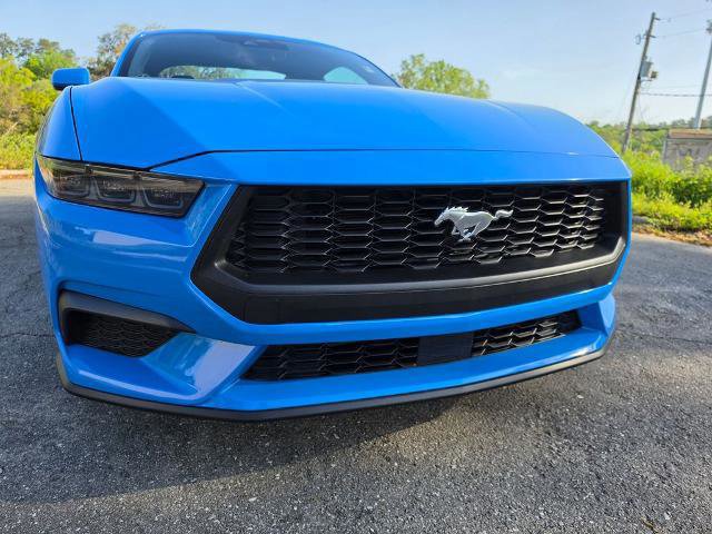 Certified 2025 Ford Mustang Coupe image 5