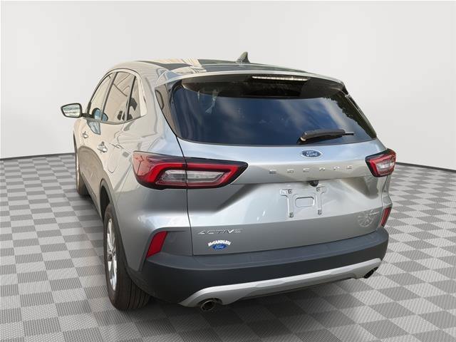 Certified 2023 Ford Escape Active AWD/4WD image 11