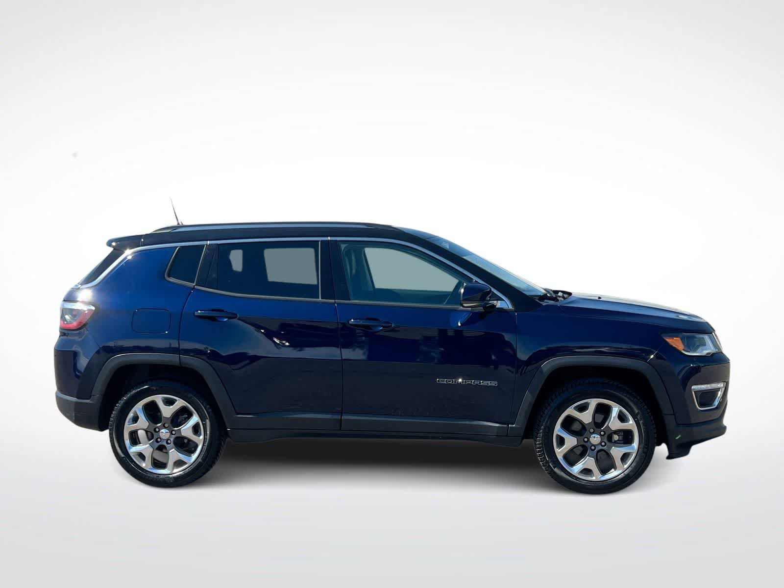 Used 2018 Jeep Compass Limited AWD/4WD image 9