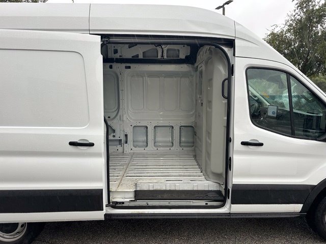 Certified 2026 Ford Transit 350 148 High Roof Extended RWD image 25