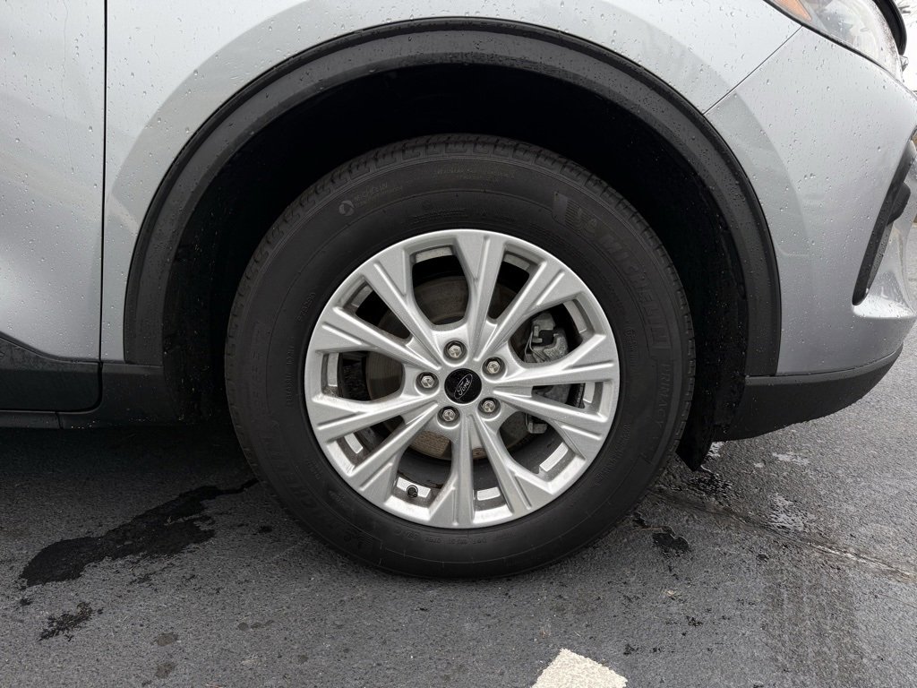 Certified 2024 Ford Escape Active image 32