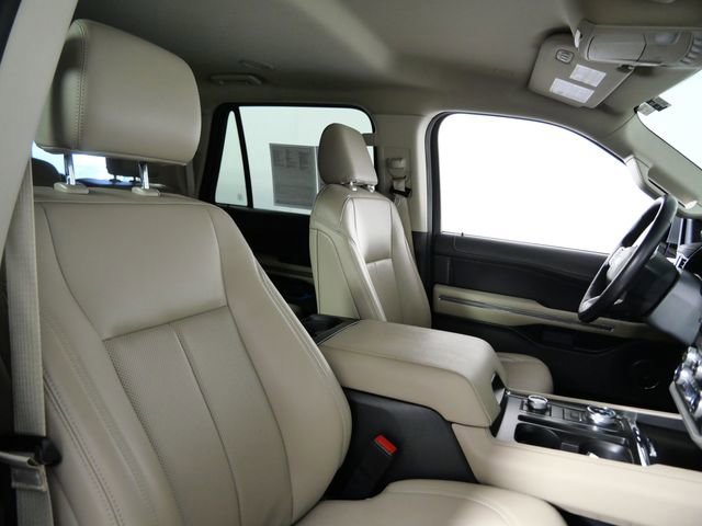 Certified 2023 Ford Expedition Max XLT image 11