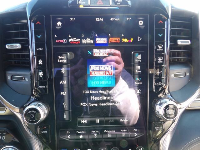 Used 2019 RAM 1500 Limited image 17