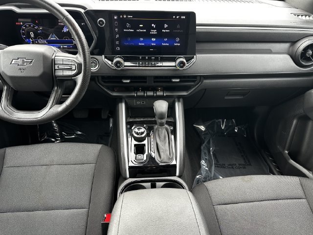 Used 2024 Chevrolet Colorado Trail Boss w/ Technology Package AWD/4WD image 15