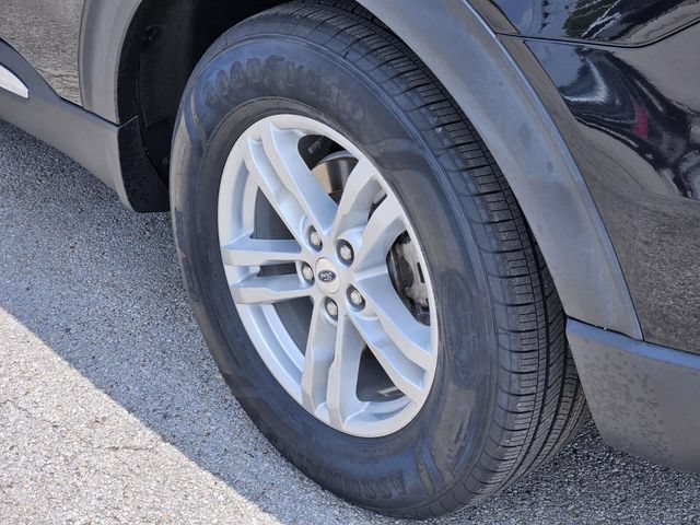 Certified 2023 Ford Explorer XLT w/ Equipment Group 202A RWD image 9