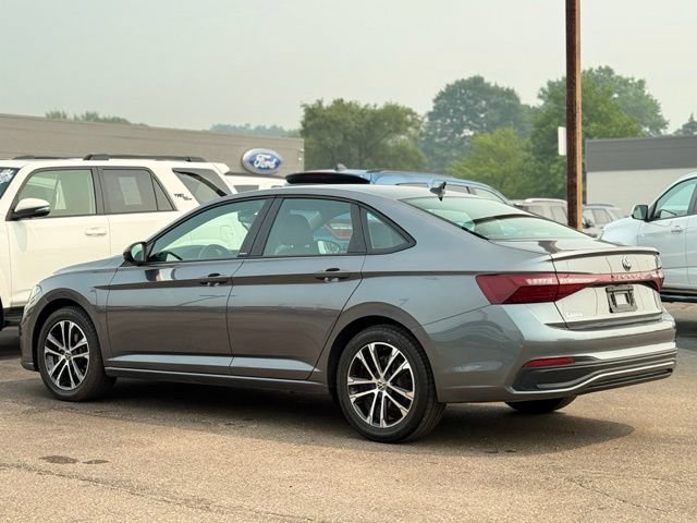 Used 2025 Volkswagen Jetta Sport FWD image 36