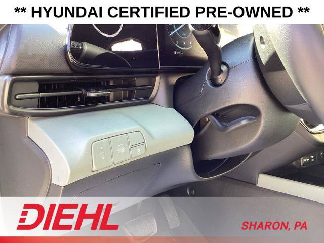 Certified 2025 Hyundai Elantra Limited FWD image 24
