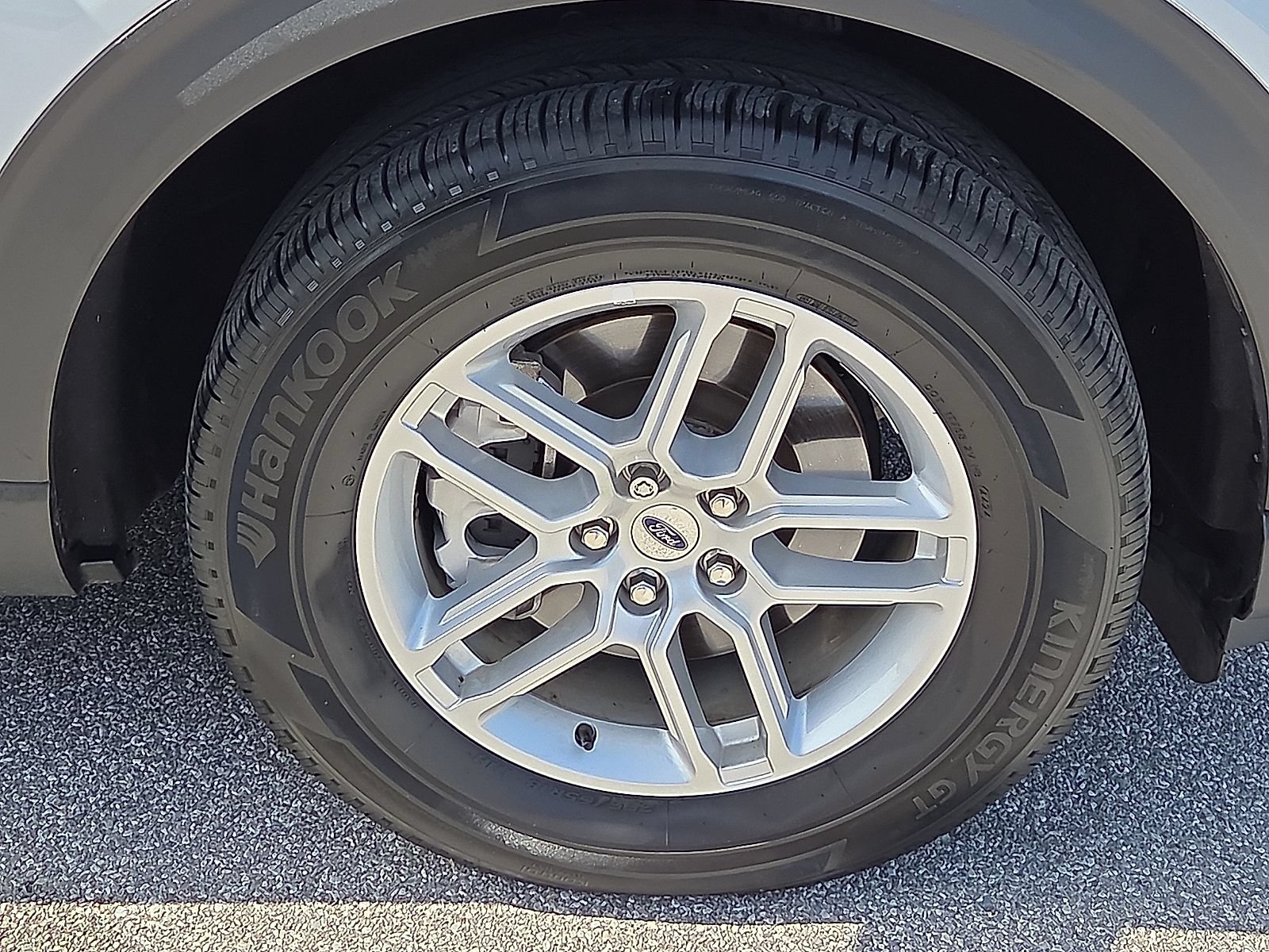 Certified 2025 Ford Explorer Active AWD/4WD image 7
