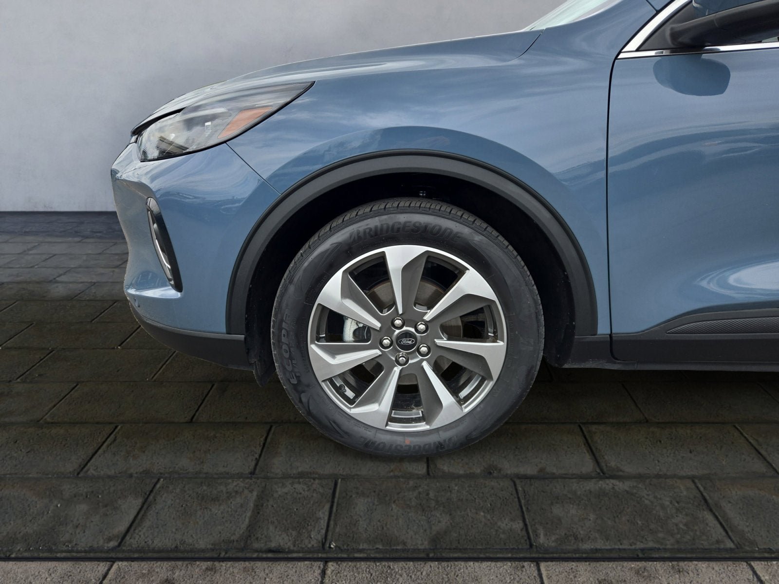 Certified 2023 Ford Escape Platinum AWD/4WD image 26