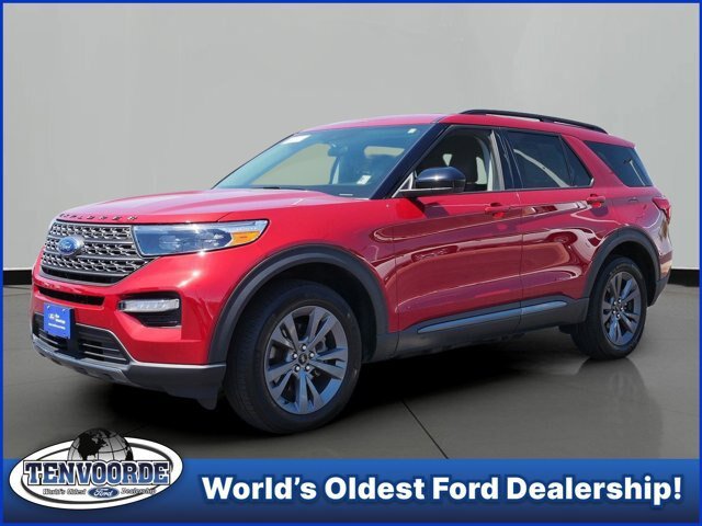 Certified 2024 Ford Explorer XLT w/ Equipment Group 202A