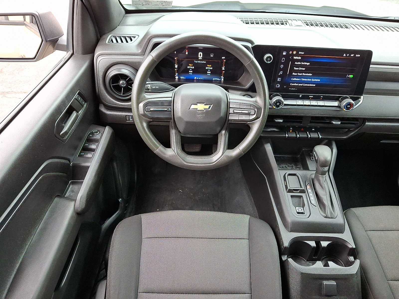 Used 2023 Chevrolet Colorado W/T image 11