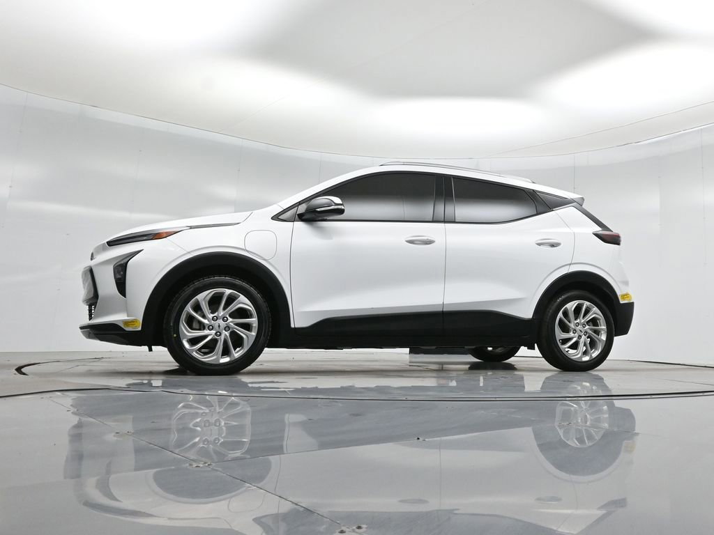 Used 2023 Chevrolet Bolt EUV LT w/ Driver Confidence Package image 24