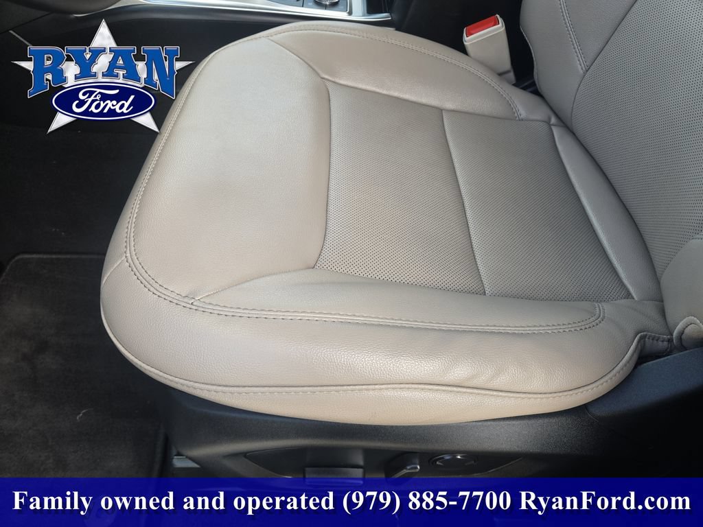 Certified 2024 Ford Explorer Limited AWD/4WD image 17