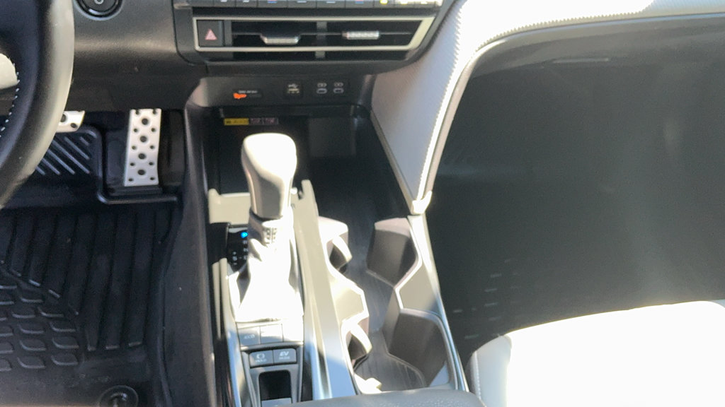 Used 2026 Toyota Camry SE w/ Multimedia Upgrade Package FWD image 32
