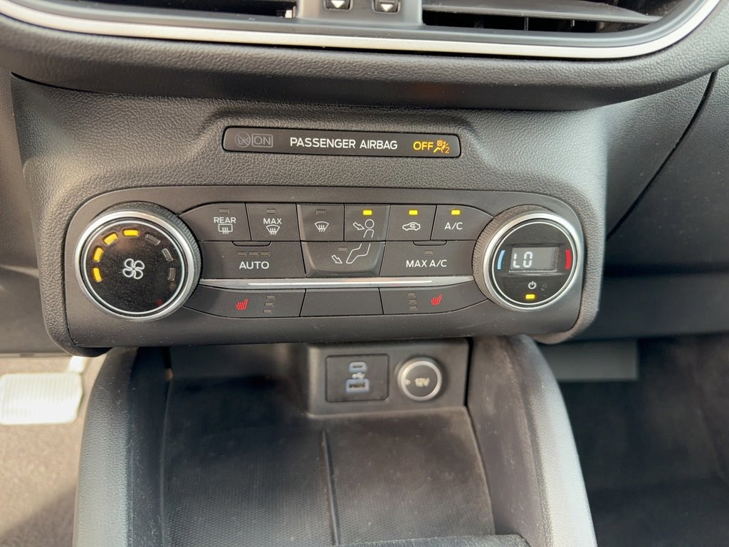 Certified 2020 Ford Escape SE image 23