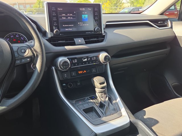Used 2019 Toyota RAV4 XLE FWD image 24