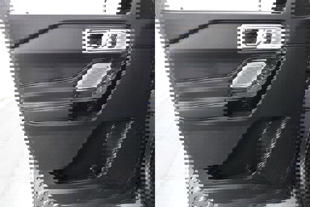 Certified 2024 Ford Explorer ST w/ Technology Package image 11