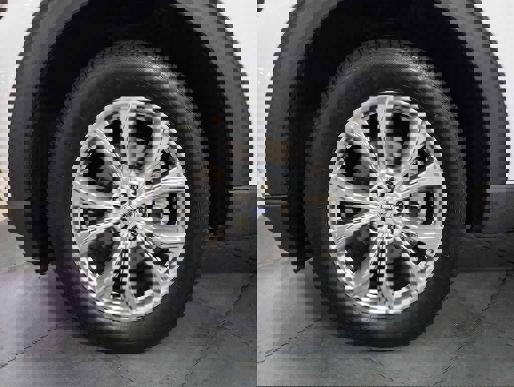 Certified 2021 Ford Explorer Limited w/ Equipment Group 301A image 36