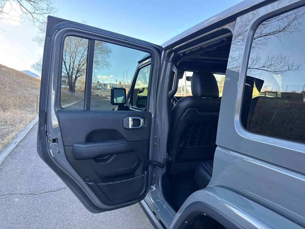 Used 2021 Jeep Wrangler Unlimited Rubicon 4xe w/ Steel Bumper Group image 18