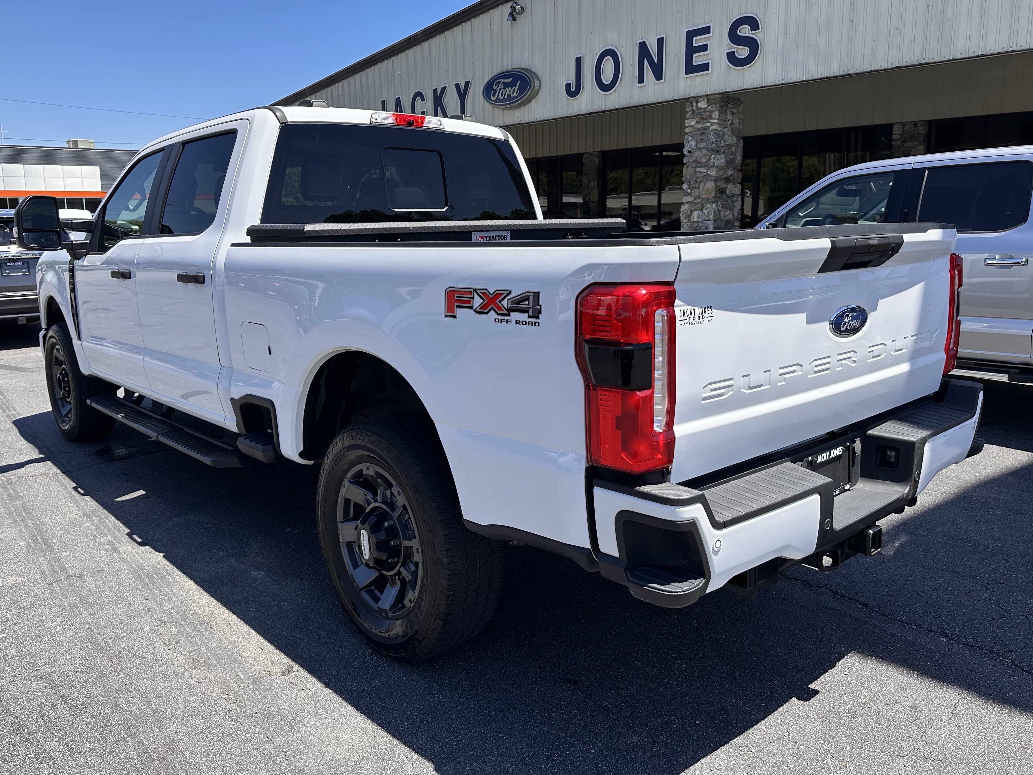 Certified 2024 Ford F250 XL w/ STX Appearance Package AWD/4WD image 8