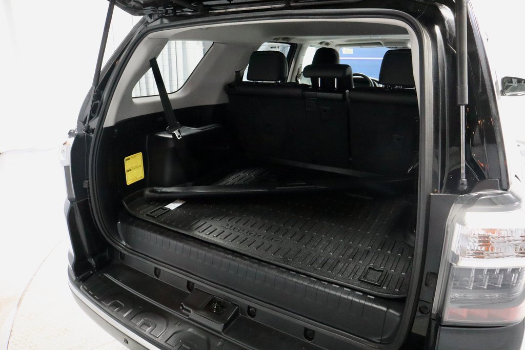 Used 2023 Toyota 4Runner Limited image 15
