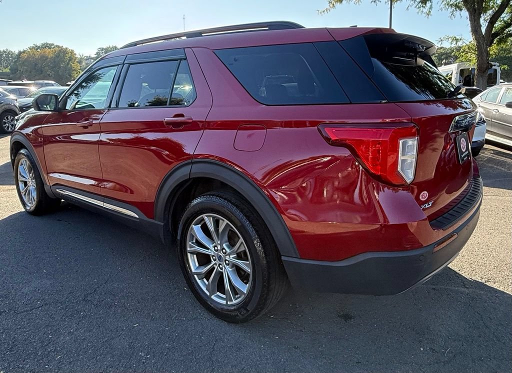 Certified 2022 Ford Explorer XLT w/ Equipment Group 202A AWD/4WD image 9