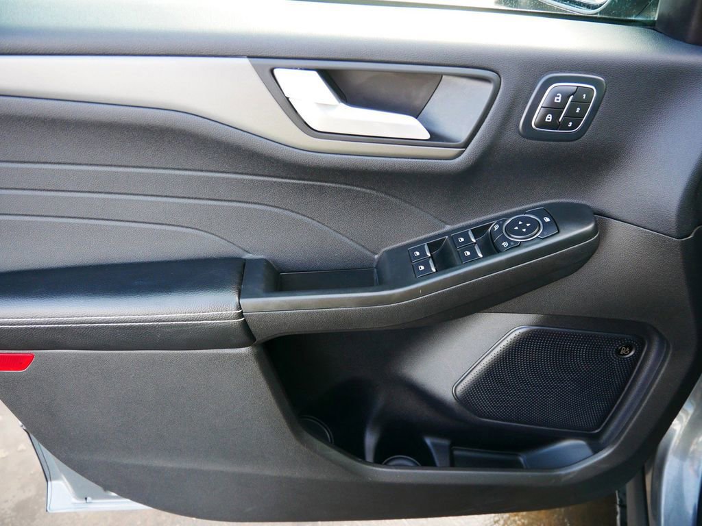 Certified 2023 Ford Escape Active w/ Tech Pack #2 image 10