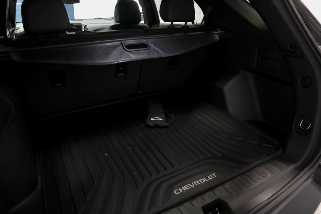 Used 2022 Chevrolet Equinox RS w/ Infotainment Package image 15