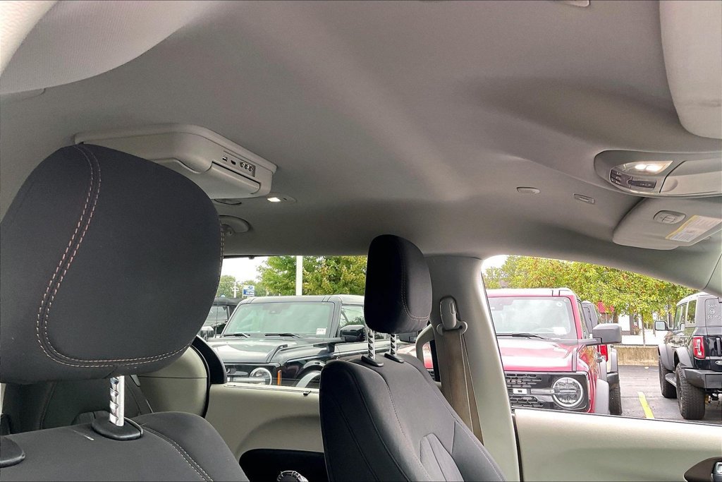 Used 2019 Chrysler Pacifica Touring Plus w/ Cold Weather Group FWD image 21